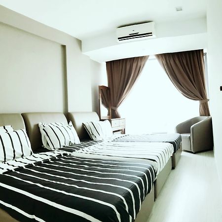 Ps04 @ Kk Privilege Sky Suite Kota Kinabalu Exteriör bild
