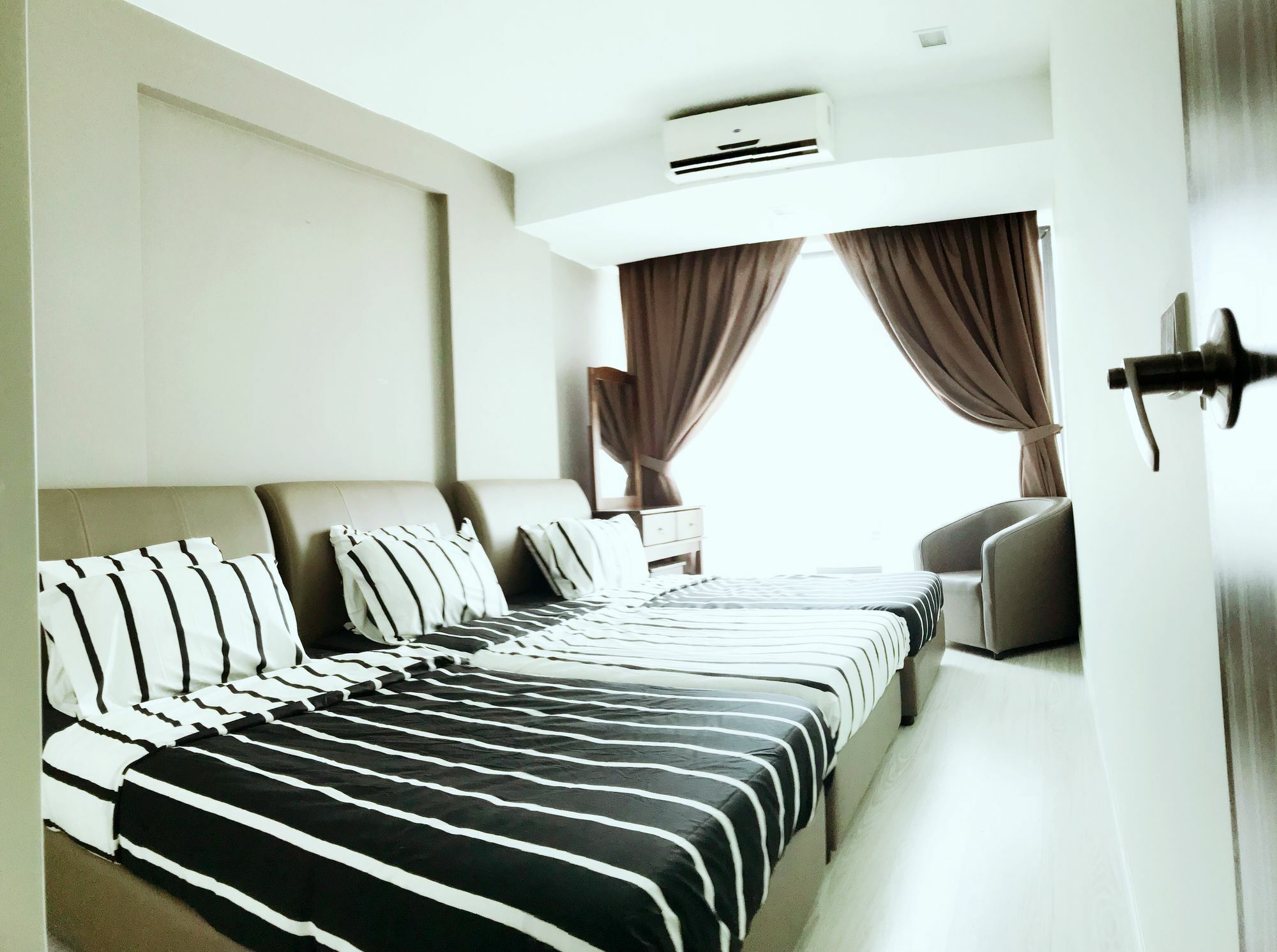 Ps04 @ Kk Privilege Sky Suite Kota Kinabalu Exteriör bild